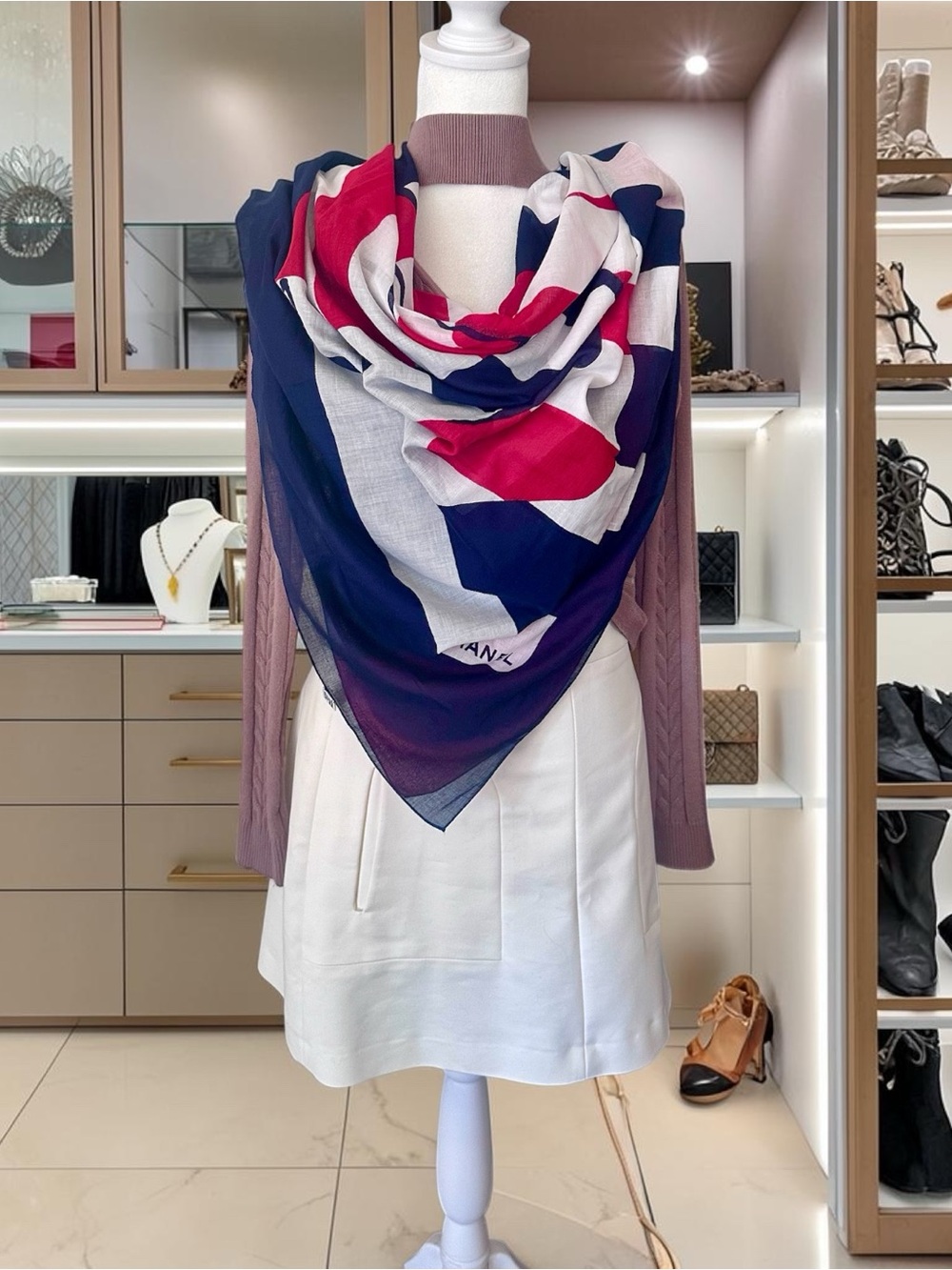 Chanel Shawl Scarf - Picture 11 of 16